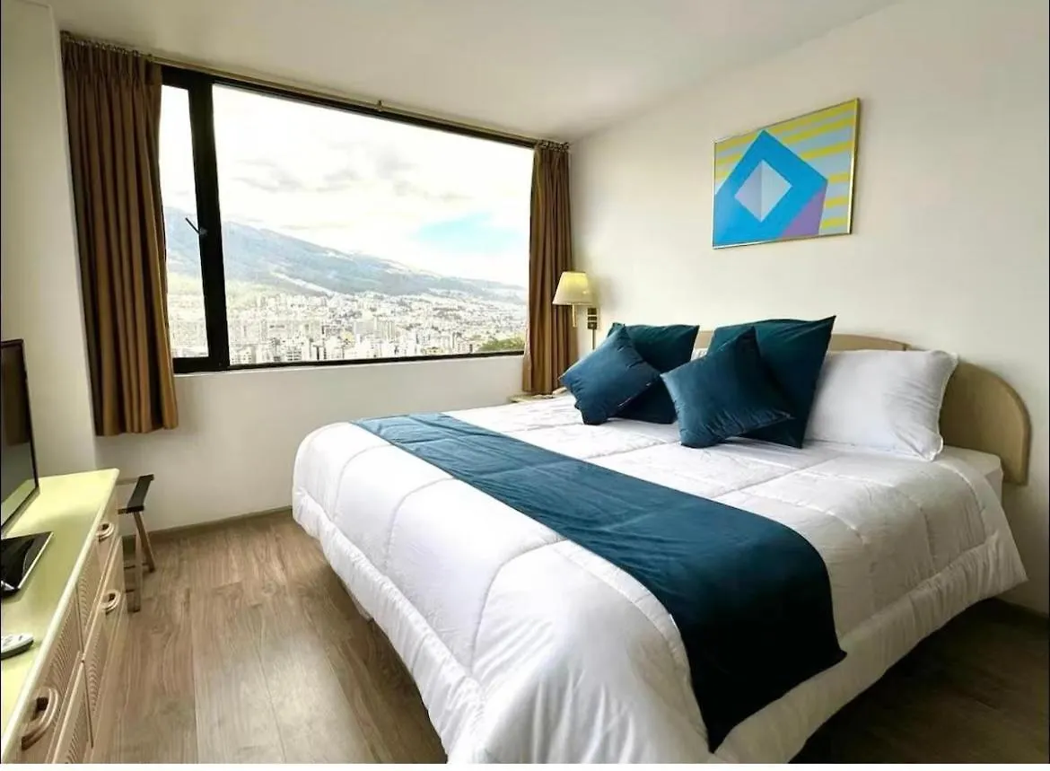 Suite Con Vista La Carolina Quito